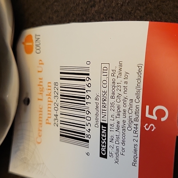 CERAMIC LIGHT UP PUMPKIN 🎃 - Picture 7 of 16